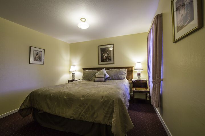 Room 21 of 38