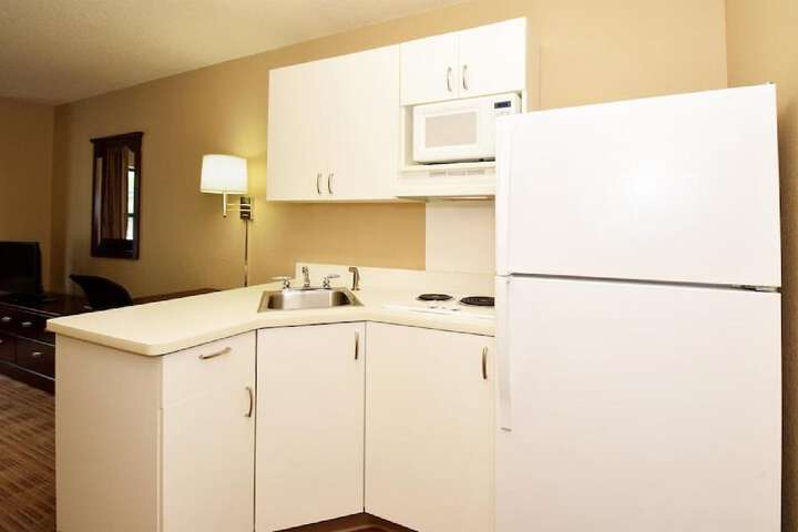 Studio 6 Suites Seattle Kent WA