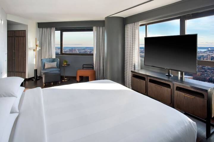 Room 55 of 97