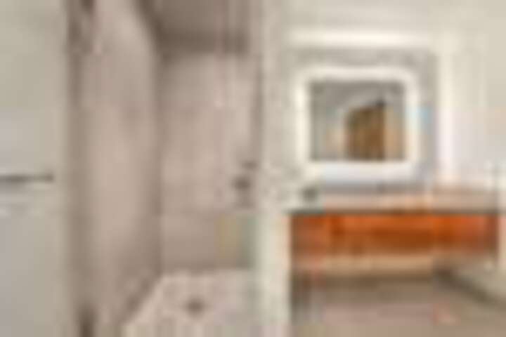 Room 153 of 168