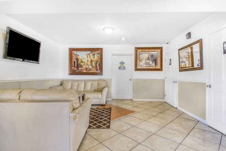 Hotel Interior 26 of 69