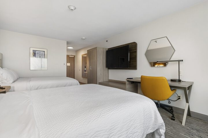 Room 35 of 78