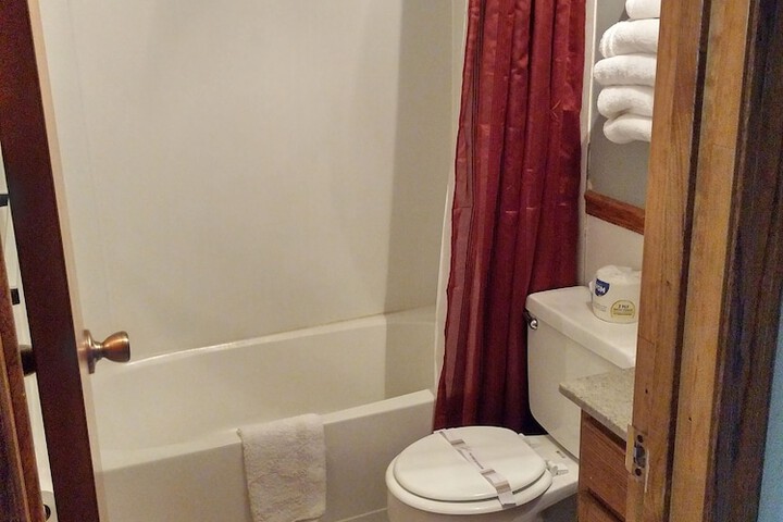 Room 50 of 104