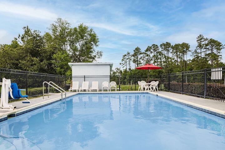 Pool 3 of 26