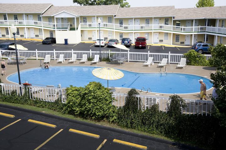Pool 11 of 76