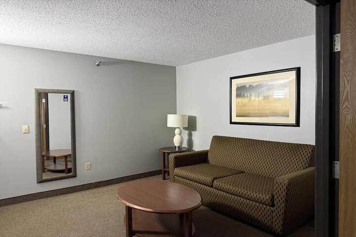 AmericInn by Wyndham Sioux Falls