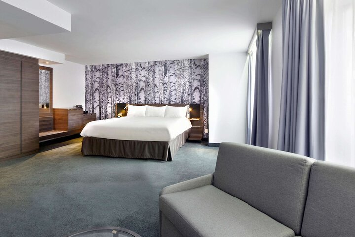 Room 22 of 67