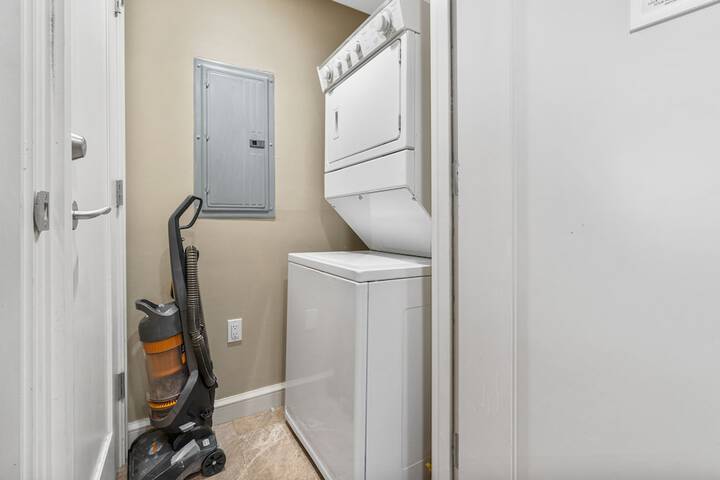 Room 100 of 412