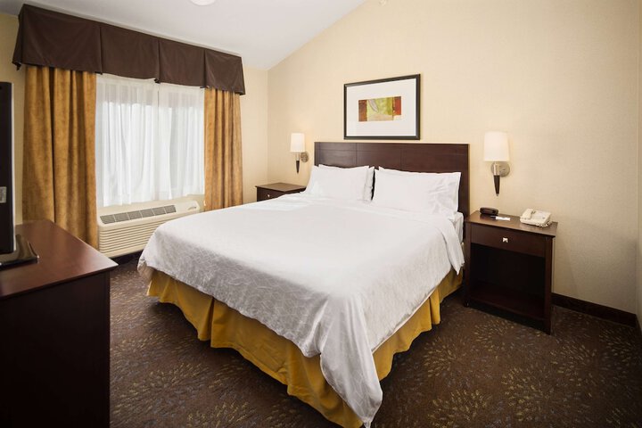 AmericInn by Wyndham Hill City Mt. Rushmore