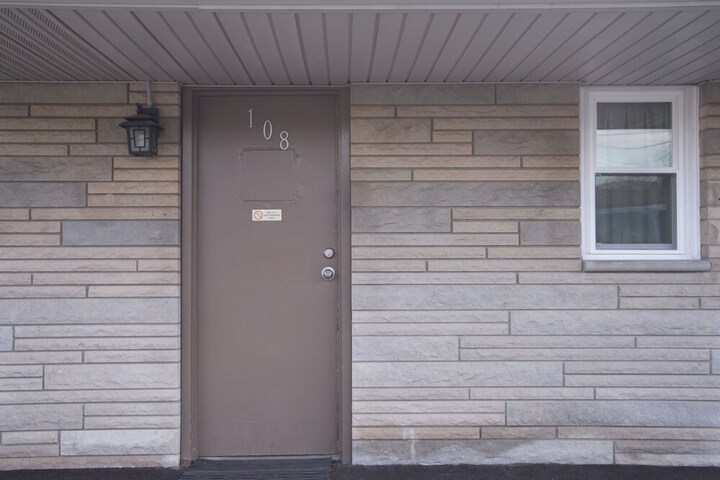 Rosemount Motel