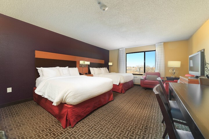 Room 10 of 27