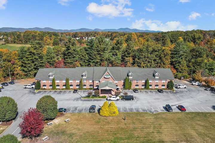 Hotel 4 of 43