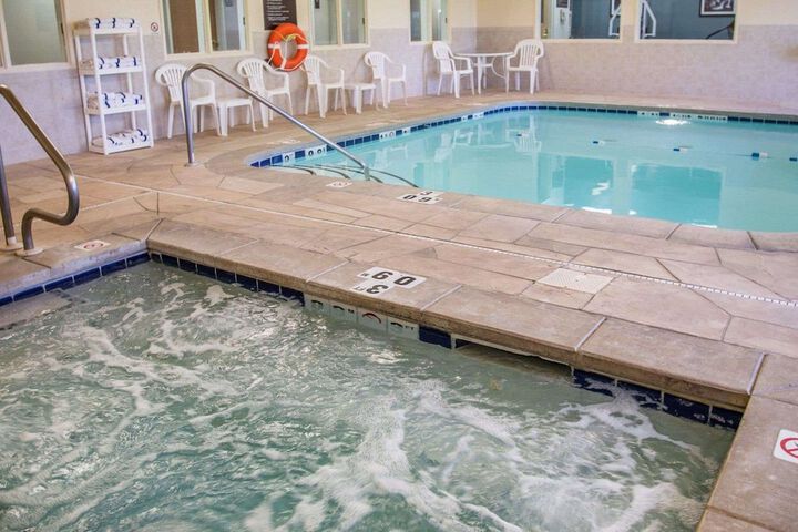 Pool 4 of 43