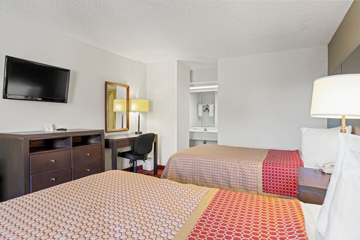 Room 20 of 38