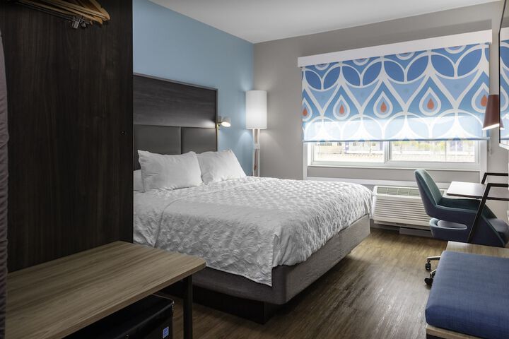Room 5 of 22