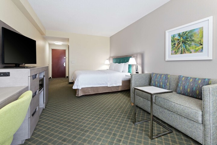 Room 21 of 32