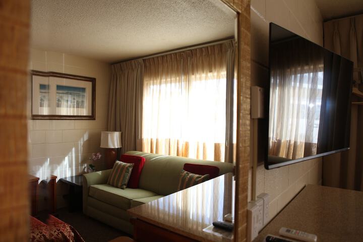 Room 18 of 25