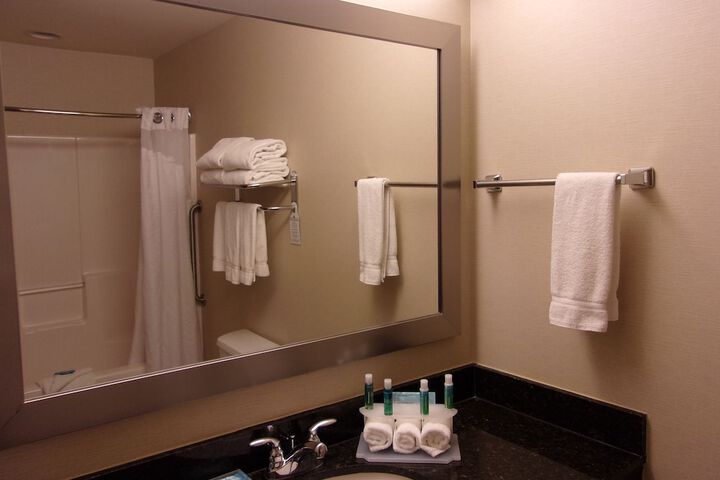 Room 12 of 42