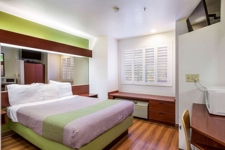 Motel 6 Dixon CA