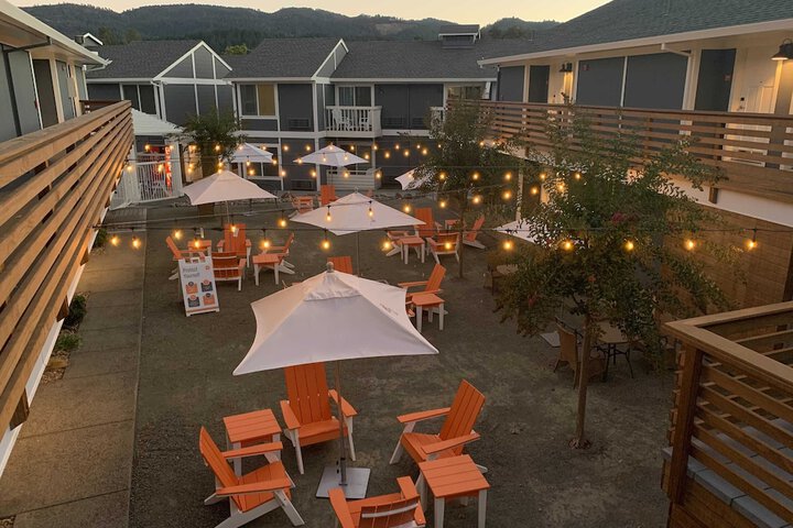 UpValley Inn & Hot Springs Napa Valley an Ascend Collection Hotel