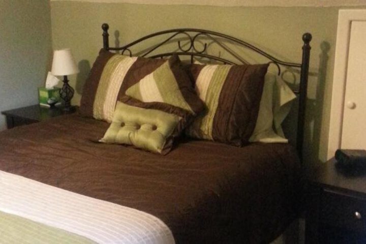 WATERSIDE EXECUTIVE SUITES