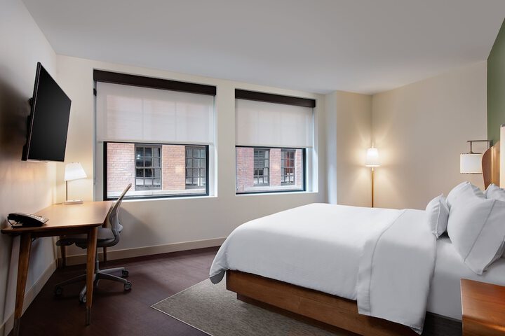 Room 60 of 92