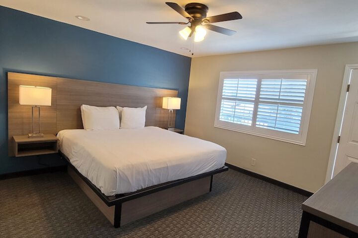 Room 64 of 88