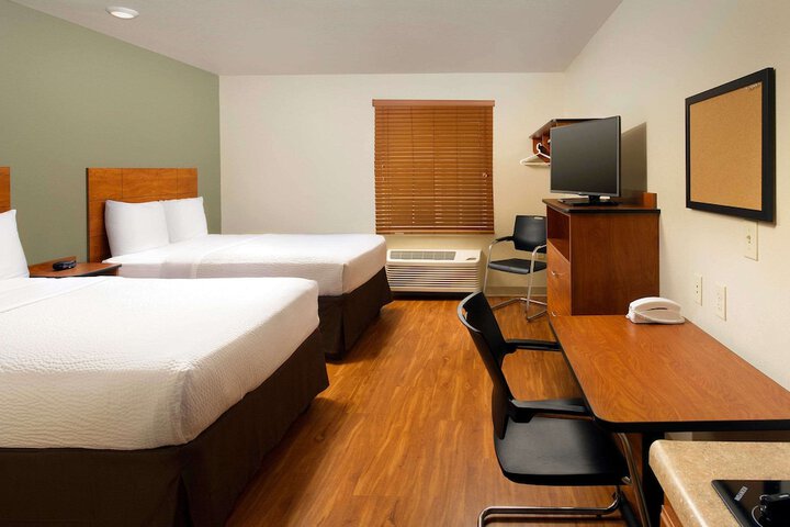 Room 11 of 15