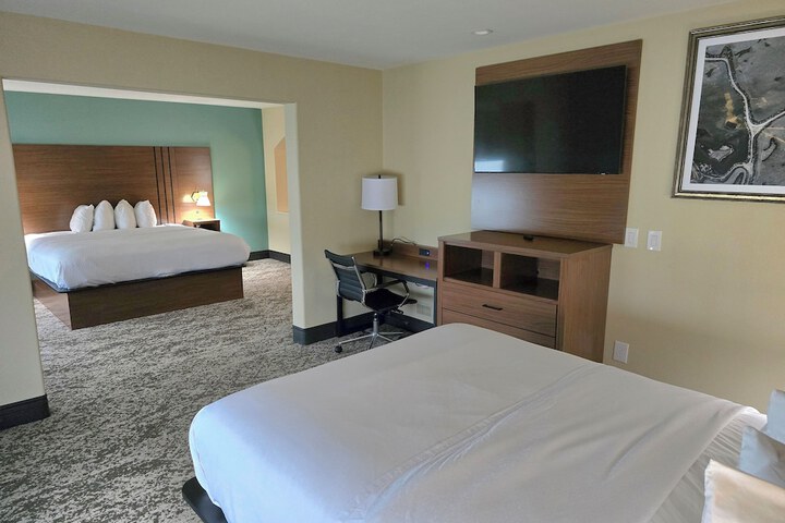 Best Western Casa Villa Suites