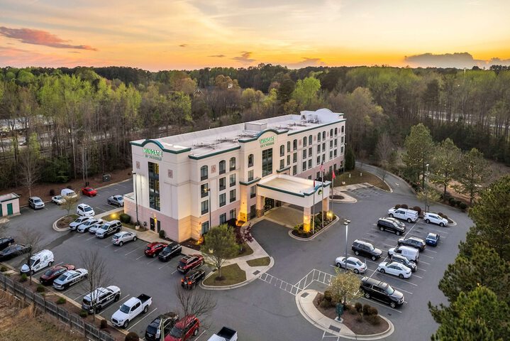 Hotel 3 of 63