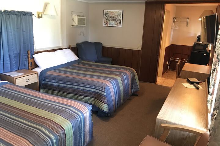Chamber Lane Motel