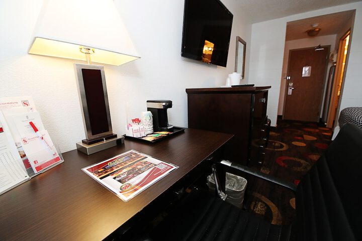 Room 11 of 63