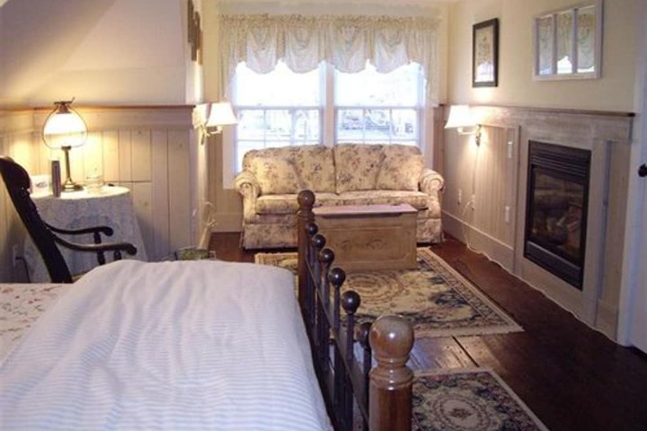 Room 21 of 46