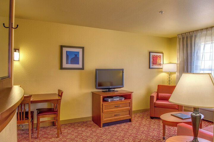 Room 27 of 53