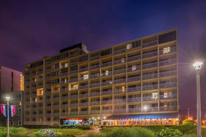 Four Points by Sheraton Virginia Beach Oceanfront