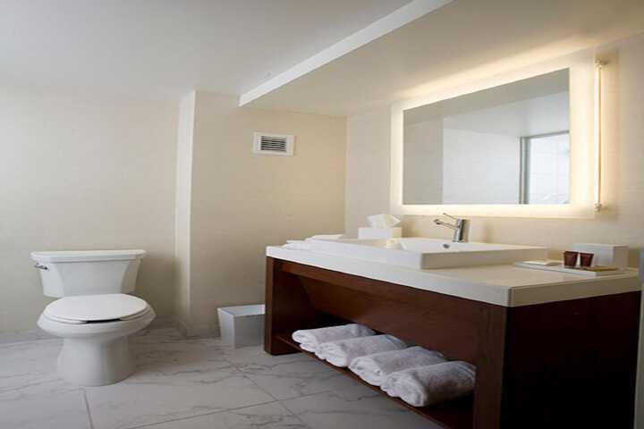 Room 21 of 35