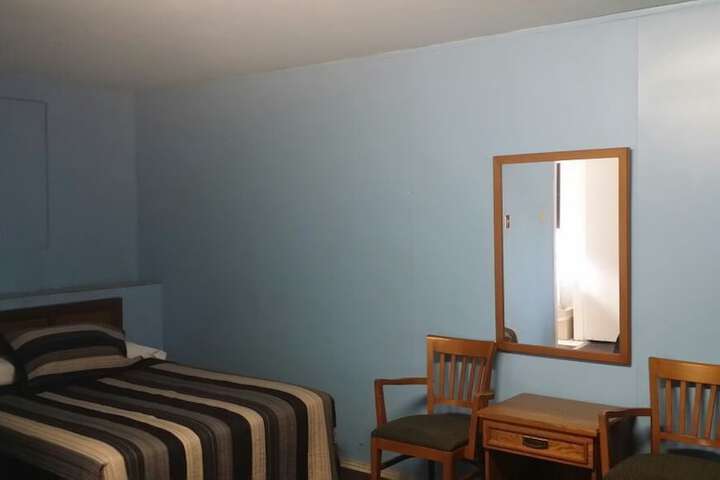 Room 36 of 43