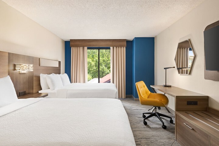 Room 15 of 50