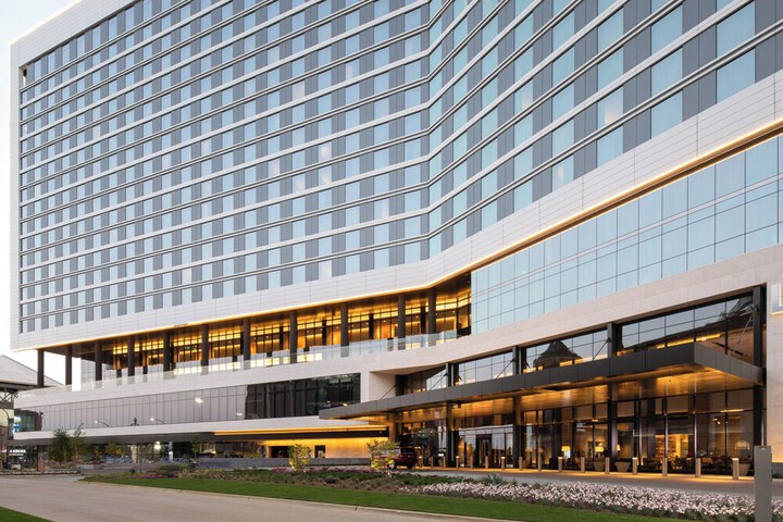Loews Arlington