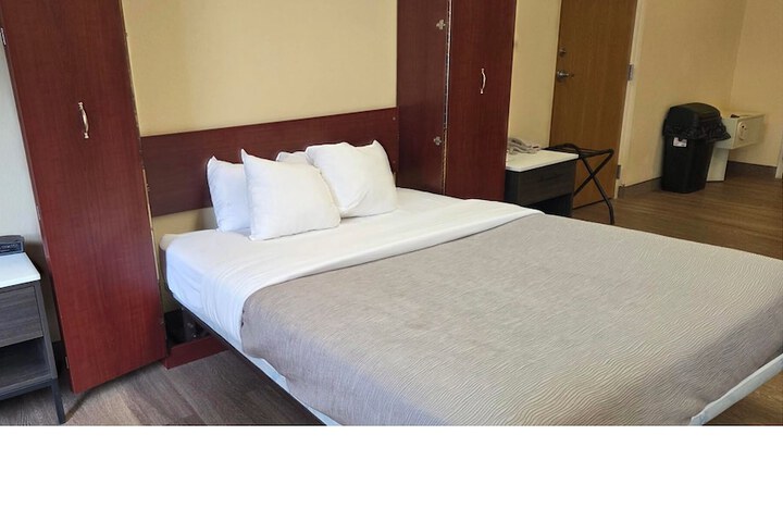 Quality Inn & Suites Bellville - Mansfield