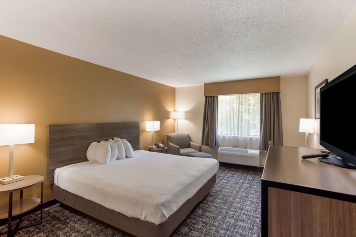 Best Western Logan Inn