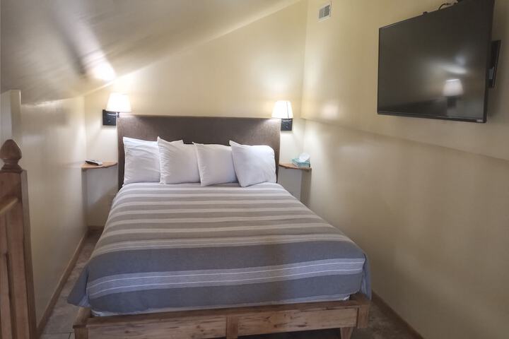 Room 28 of 81