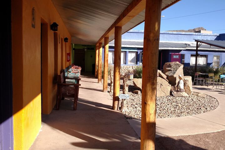 Hotel 4 of 286
