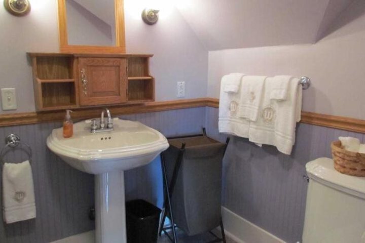WATERSIDE EXECUTIVE SUITES