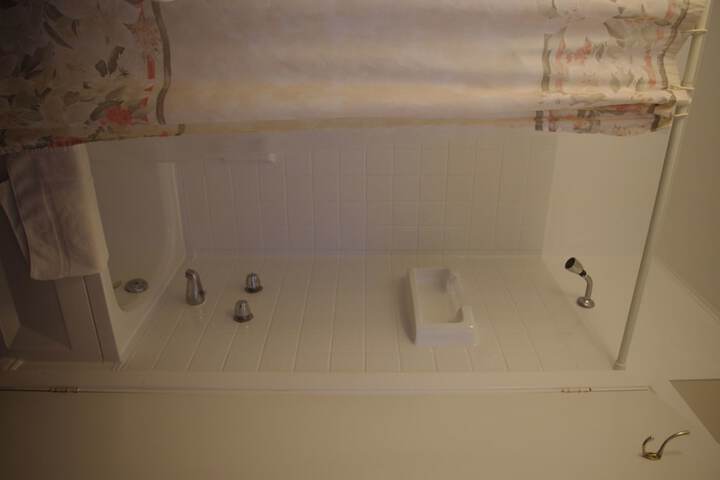 Room 20 of 47