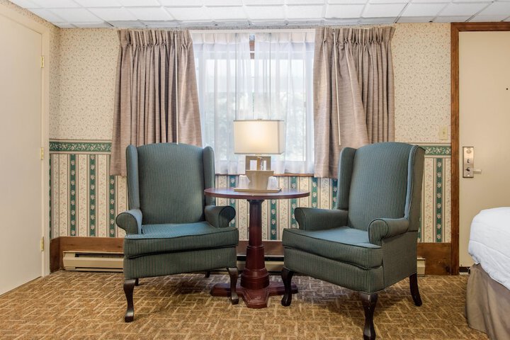 Room 25 of 56