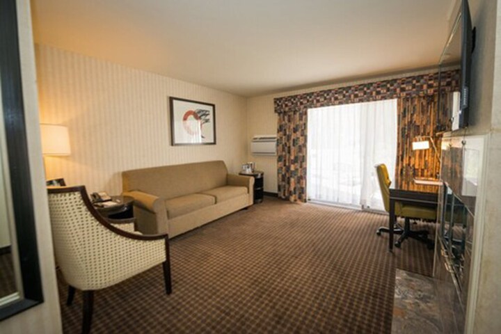 Los Gatos Lodge