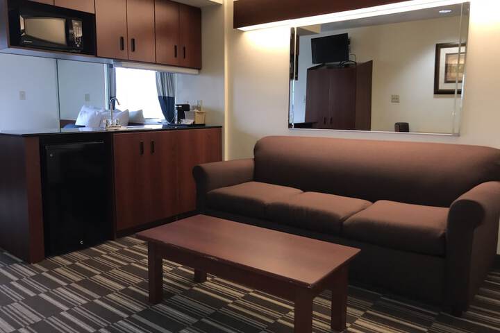 Room 48 of 67