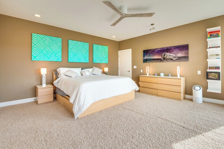 Modern Retreat w / River View in Roswell!