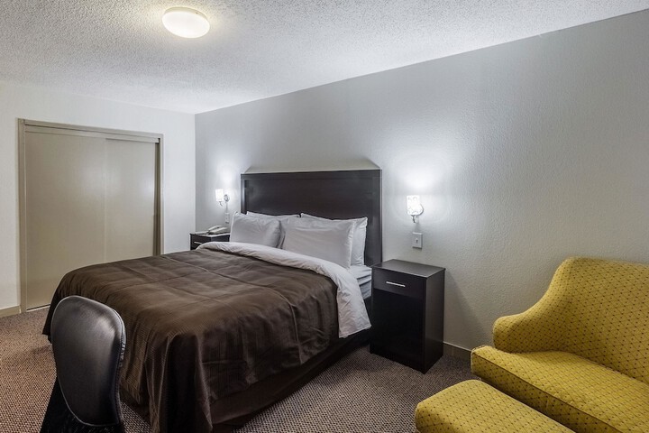Room 20 of 42
